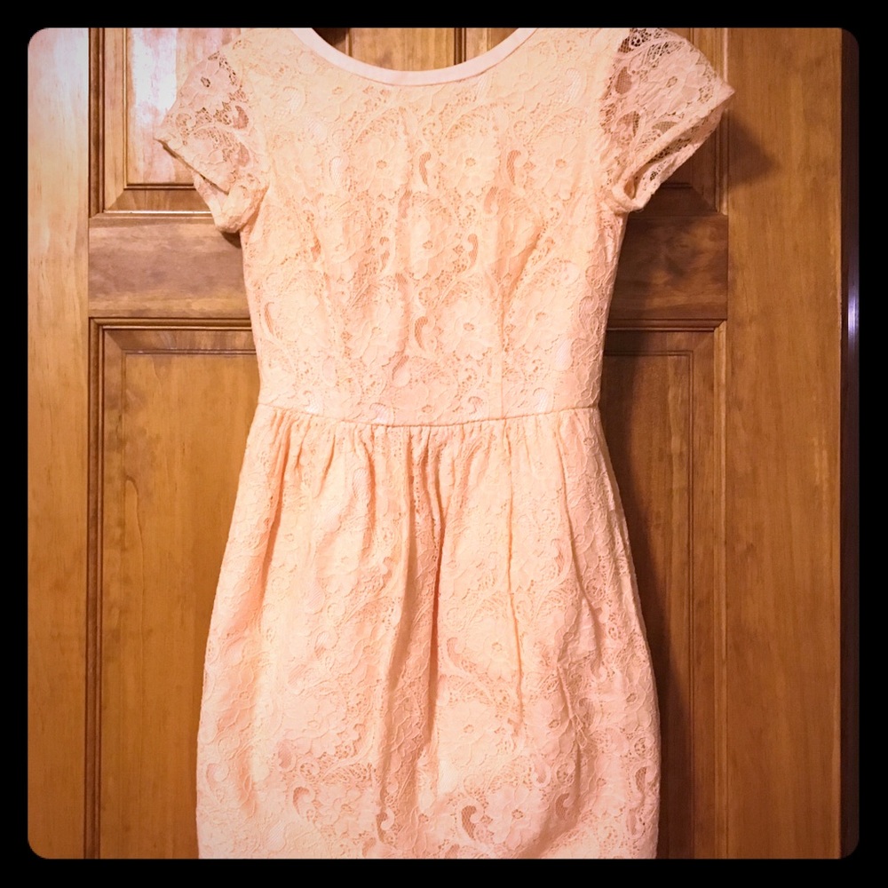 HM short lace light pink dress